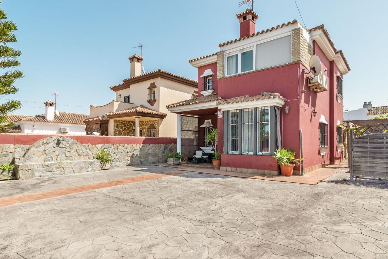 Villa Marty - Mayores De 25 Anos Chiclana de la Frontera Bagian luar foto